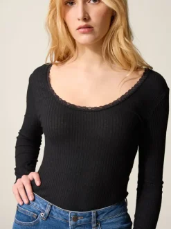 Rouje Tops<GIO top Noir