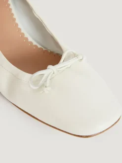 Rouje Shoes<NICOISE pumps Cuir Blanc